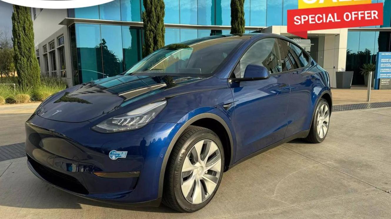 TESLA MODEL Y 2021 5YJYGDEE1MF200354 image